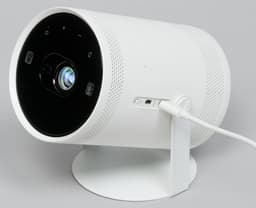 Портативный развлекательный DLP-проектор Samsung The Freestyle SP-LSP3BLA: