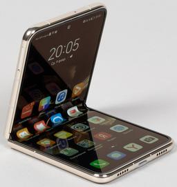 Huawei P50 Pocket Premium Edition: