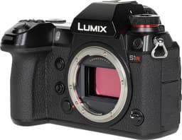 Системная беззеркальная камера Panasonic Lumix DC-S1R: