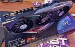 Видеоускоритель Intel Arc A380 (6 ГБ):