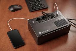 ИБП Systeme Electric Back-Save BVSE800RS: линейно-интерактивная модель с верхним расположением розеток и встроенным 5-вольтовым ЗУ