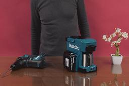 Видеообзор Makita DCM501Z:
