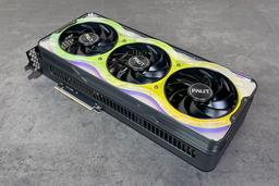 Видеоускоритель Nvidia GeForce RTX 5080 (16 ГБ):