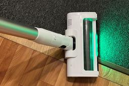 Вертикальный моющий пылесос Evolution VCF2613UV:
