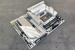 Материнская плата Asus ROG Maximus Z890 Apex на чипсете Intel Z890: