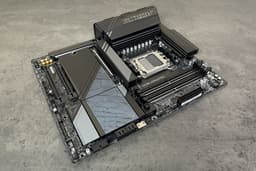 Материнская плата Gigabyte X870E Aorus Pro на чипсете AMD X870E: