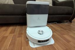 Робот-пылесос Polaris PVCRAC 7290 WiFi IQ Home: полностью автоматизированная сухая и влажная уборка