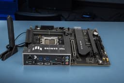 Материнская плата Asus TUF Gaming X870E-Plus WiFi на чипсете AMD X870E: