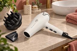 Фен Rowenta Pure Collection Motion Dry CV5708F0: 2 скорости, 3 температурных режима, холодный обдув и 2 насадки