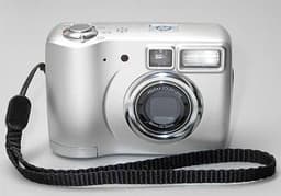 Новая 4-мегапиксельная камера Photosmart 812 от Hewlett-Packard