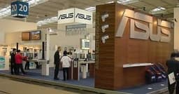 CeBIT 2002: на стенде ASUS