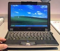 CeBIT 2002: ноутбуки от JVC. Меньше - только PDA