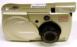 2-мегапиксельная CAMEDIA C-2 Zoom от Olympus
