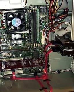 CeBIT 2002: Western Digital переходит на Serial ATA