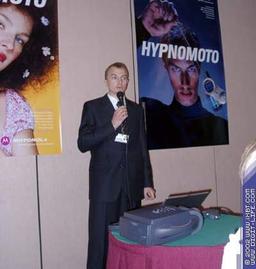 Официальный анонс Motorola v70 на российском рынке