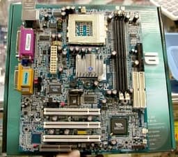 VIA C3M266-L: µATX board on CLE266 chipset