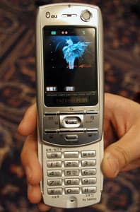 Sanyo анонсировала сотовый телефон с OLED-экраном