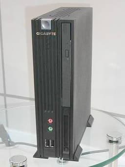 Live from CeBIT 2003: Gigabyte exposition