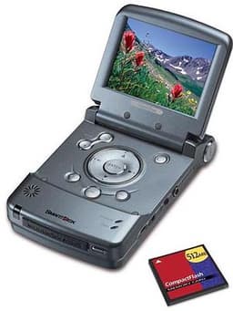 SmartDisk FlashTrax: miniature multimedia storage