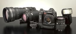 Olympus officially releases E-1 SLR camera