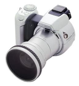 Photo of the day: Konica Minolta DIMAGE Z1 digital camera with ZCW-100 x 0.75 wide-angle converter
