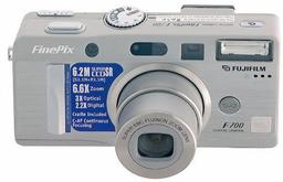Photo of the day: Fujifilm FinePix F700 with the newest 1/1.7" Super CCD SR matrix
