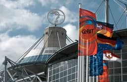 CeBIT 2004: 0-day