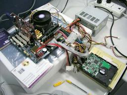 MSI MS-8961: a new model on ATI RV380?