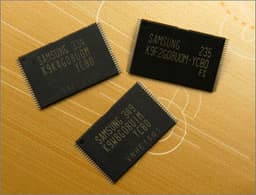 Samsung announces 90nm 2Gbit NAND flash