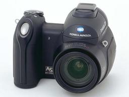 Konica Minolta DiMAGE Z3 released