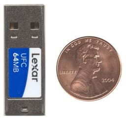 Lexar представляет USB FlashCard – накопители минимальных размеров