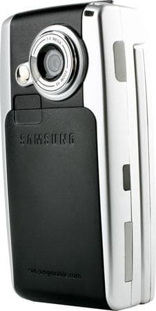 Samsung на CeBIT 2005: серия телефонов для сетей 3 поколения