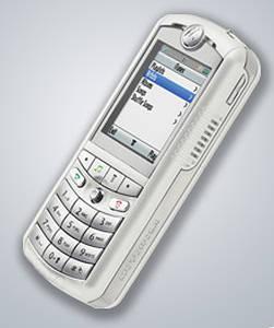 Motorola Unveils ROKR Handset With iTunes Support