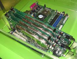 Quad-SLI GeForce 7900 GTX - в следующем месяце