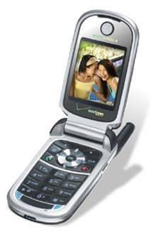 Motorola V325: первый аппарат с поддержкой сервиса VZ Navigator