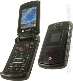 Vodafone 804SS: 3G-аппарат от Samsung в стиле RAZR