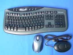 Optical Desktop 3000: новые беспроводные наборы клавиатура + мышь от Microsoft