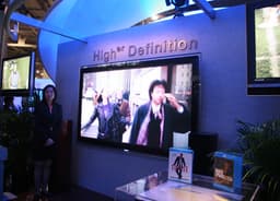 CES 2006: прототип 82-дюймового LCD ТВ Sony Bravia