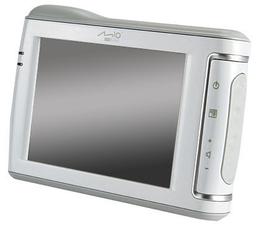 Mio DigiWalker C220: компактная и недорогая GPS-система