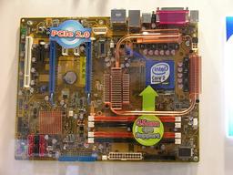 Computex 2007: стенд ASUS, часть вторая