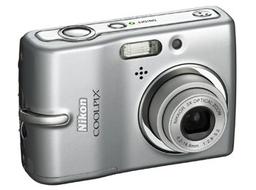 Фотокамеры L-серии Nikon: оптическая стабилизация идёт в массы