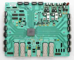 Fujitsu втискивает 20-портовый Ethernet-коммутатор в одну микросхему с 1156 выводами