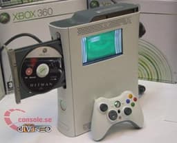Xbox 360 со встроенным LCD-экраном