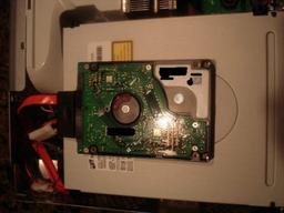 Подключите к Xbox 360 свой винчестер объемом 120 Гб