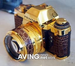 Pentax отмечает круглую дату выпуском позолоченной зеркальной фотокамеры