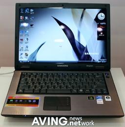 Samsung: 13,3" ноутбук Q70 на платформе Santa Rosa