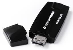Silicon Power выпустила «флэшку» с интерфейсами eSATA и USB