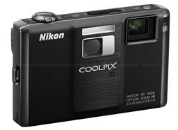 Nikon представила первую в мире камеру со встроенным проектором