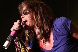Стивен Тайлер из Aerosmith решил начать лечение