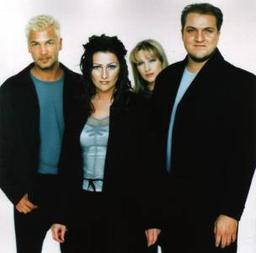 Участница Ace of Base объявила о сольной карьере